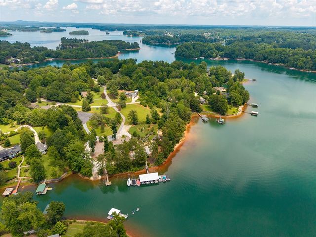105 Knossus Court, Seneca, SC 29672
