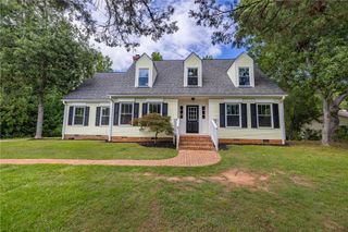 105 Knossus Court, Seneca, SC 29672