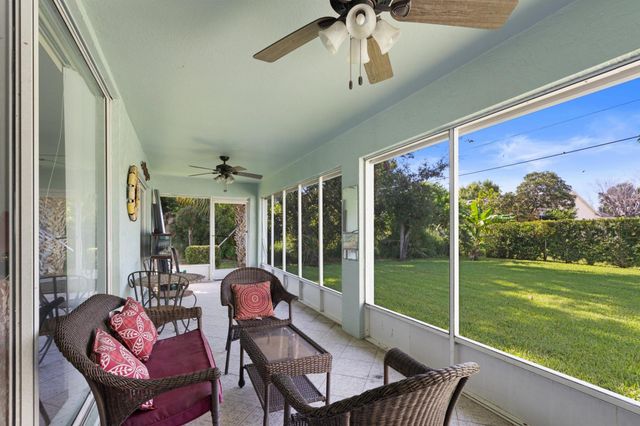 1674 SW Escobar Lane, Port St Lucie, FL 34953