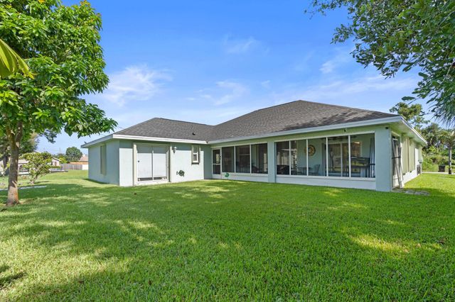 1674 SW Escobar Lane, Port St Lucie, FL 34953