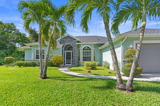 1674 SW Escobar Lane, Port St Lucie, FL 34953