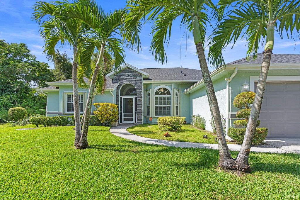 1674 SW Escobar Lane, Port St Lucie, FL 34953