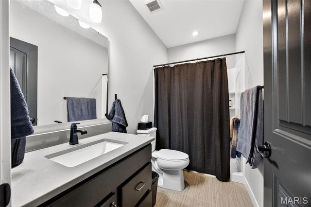 820 Upland Loop, O'fallon, MO 63368