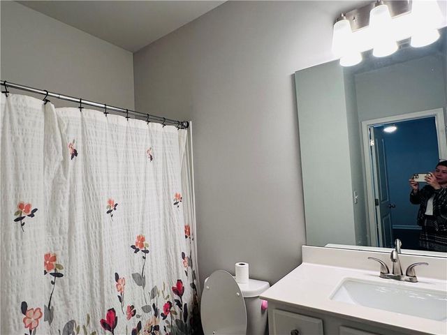 7043 Lancaster Crossing, Flowery Branch, GA 30542