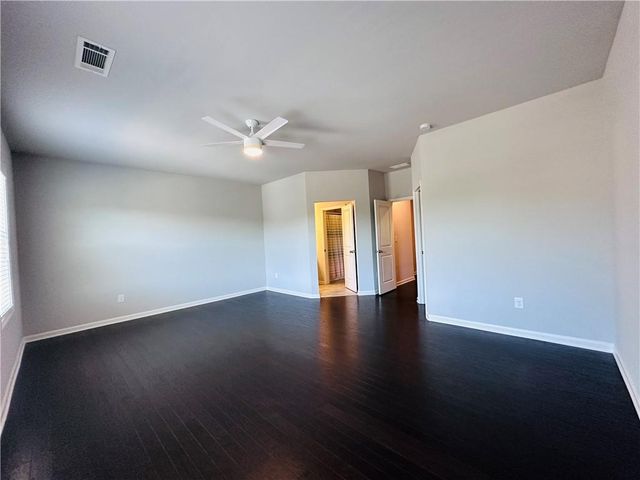 7043 Lancaster Crossing, Flowery Branch, GA 30542