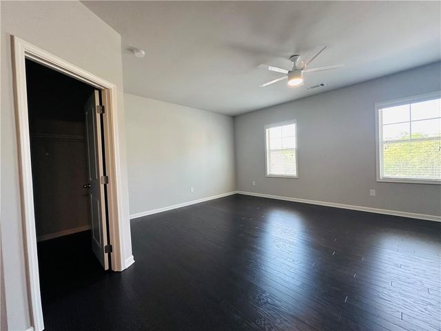 7043 Lancaster Crossing, Flowery Branch, GA 30542