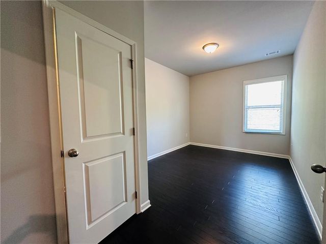 7043 Lancaster Crossing, Flowery Branch, GA 30542