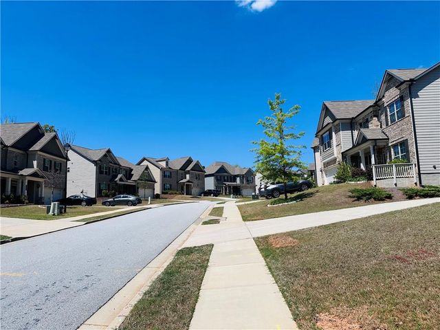 7043 Lancaster Crossing, Flowery Branch, GA 30542