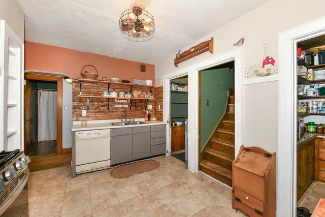 N6612 Juniper ROAD, Elkhorn, WI 53121