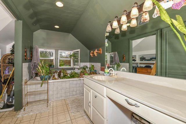 N6612 Juniper ROAD, Elkhorn, WI 53121