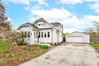 N6612 Juniper ROAD, Elkhorn, WI 53121