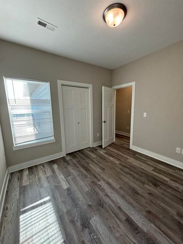 2515-2513 W 55th St N, Wichita, KS 67204