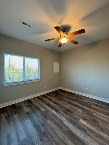 2515-2513 W 55th St N, Wichita, KS 67204