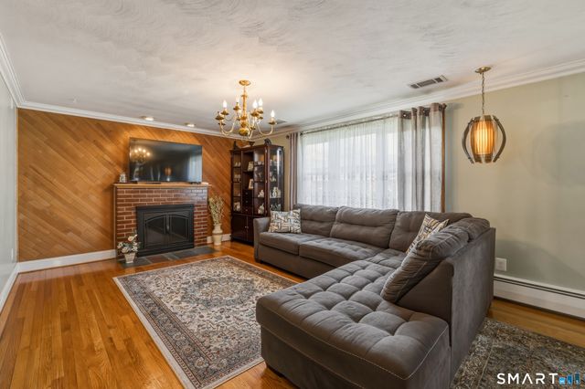 18 Leon Road, Bristol, CT 06010