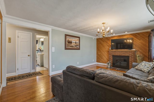 18 Leon Road, Bristol, CT 06010