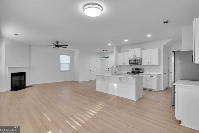 418 Lake Ridge Lane, Fairburn, GA 30213