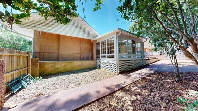101 Boxwood Court, Dothan, AL 36301