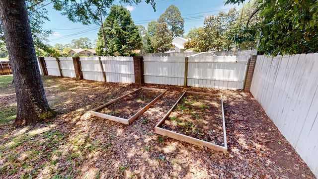 101 Boxwood Court, Dothan, AL 36301
