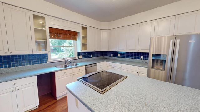 101 Boxwood Court, Dothan, AL 36301