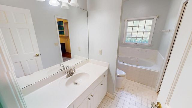 101 Boxwood Court, Dothan, AL 36301