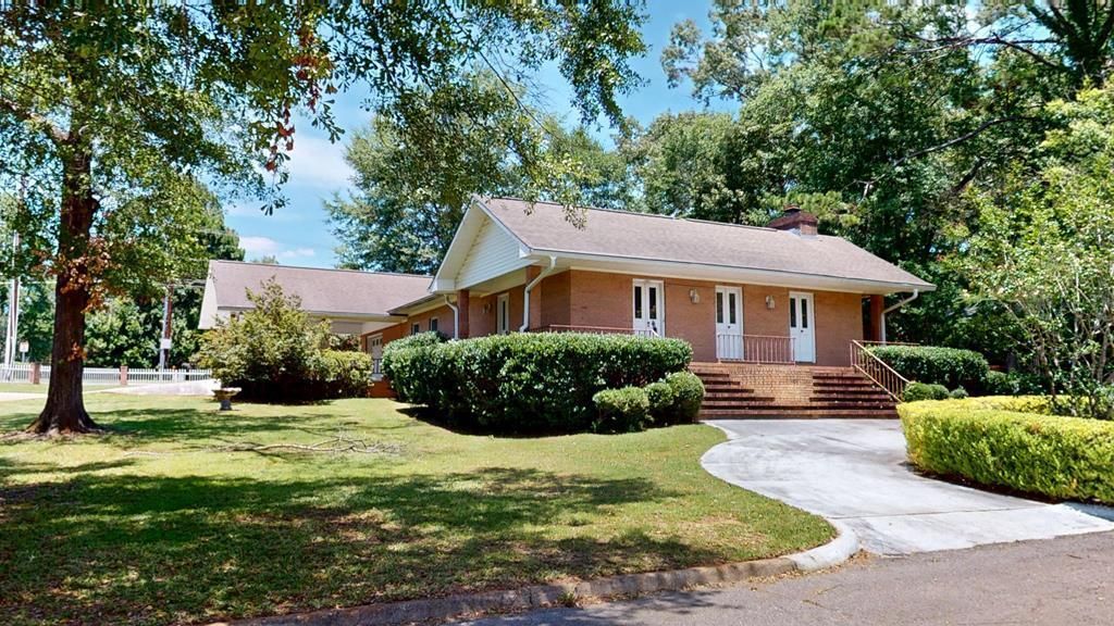 101 Boxwood Court, Dothan, AL 36301