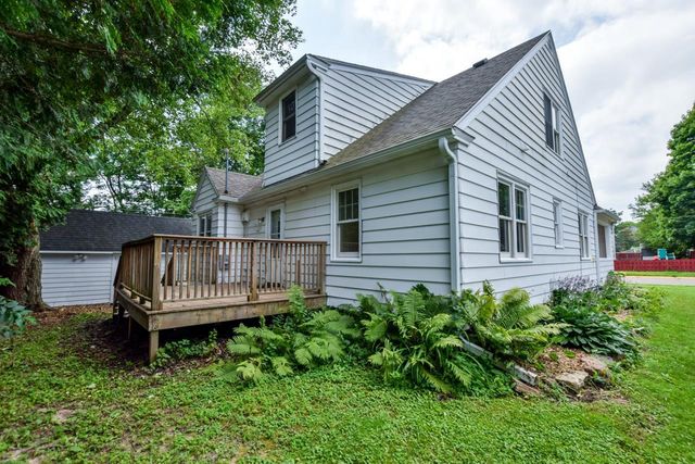 1016 East Street, Baraboo, WI 53913