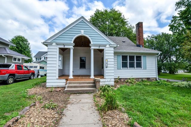 1016 East Street, Baraboo, WI 53913
