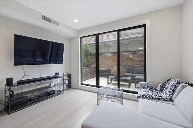 121 Portland Street 707, Boston, MA 02114