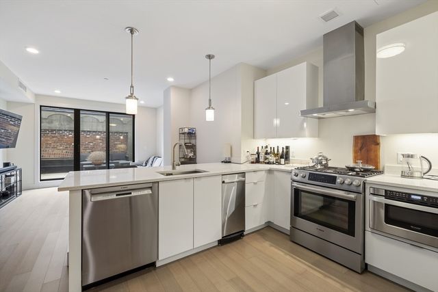 121 Portland Street 707, Boston, MA 02114