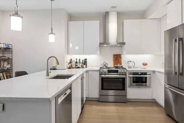 121 Portland Street 707, Boston, MA 02114