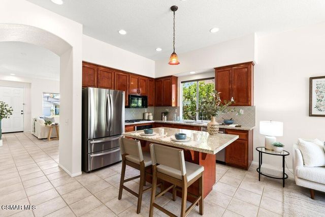 656 Camino De La Luz, Newbury Park, CA 91320