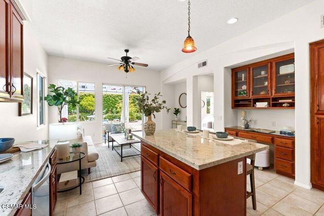 656 Camino De La Luz, Newbury Park, CA 91320