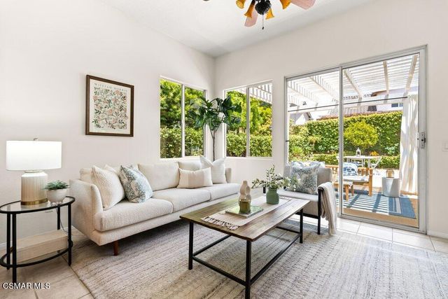 656 Camino De La Luz, Newbury Park, CA 91320