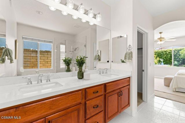 656 Camino De La Luz, Newbury Park, CA 91320