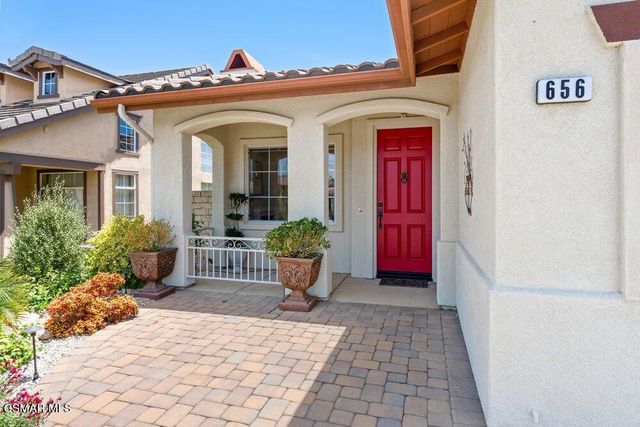 656 Camino De La Luz, Newbury Park, CA 91320