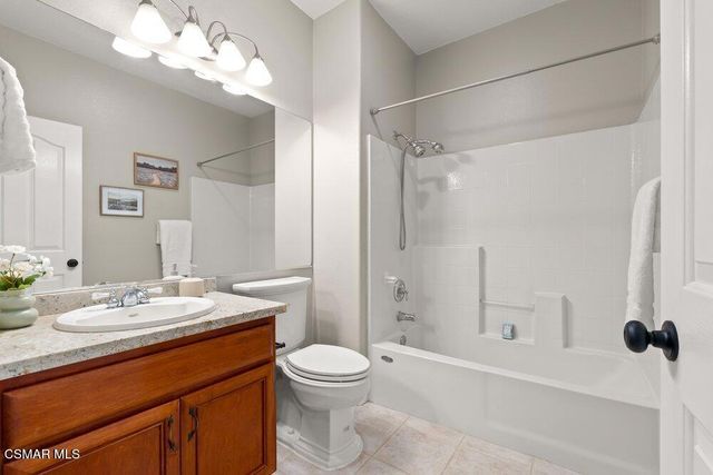 656 Camino De La Luz, Newbury Park, CA 91320