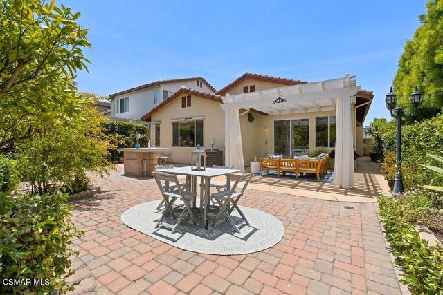 656 Camino De La Luz, Newbury Park, CA 91320