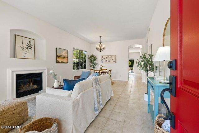 656 Camino De La Luz, Newbury Park, CA 91320