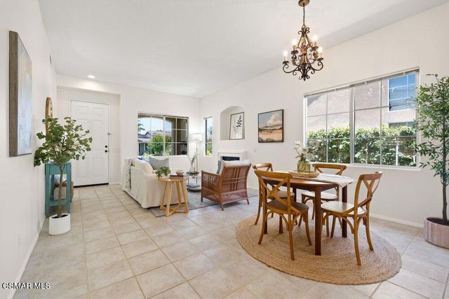 656 Camino De La Luz, Newbury Park, CA 91320