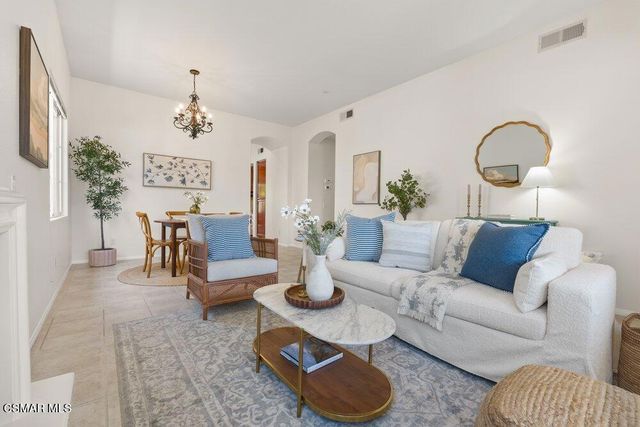 656 Camino De La Luz, Newbury Park, CA 91320