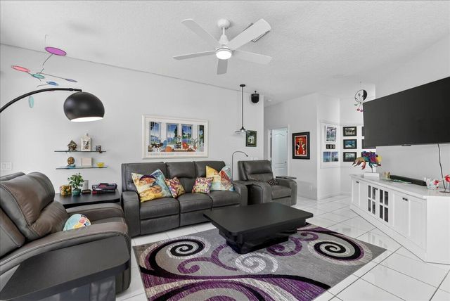 11642 NW 13th Manor, Coral Springs, FL 33071