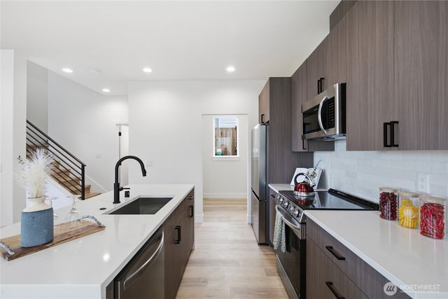 9323 Marcus Avenue S, Seattle, WA 98118