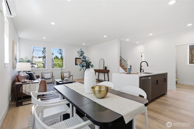 9323 Marcus Avenue S, Seattle, WA 98118