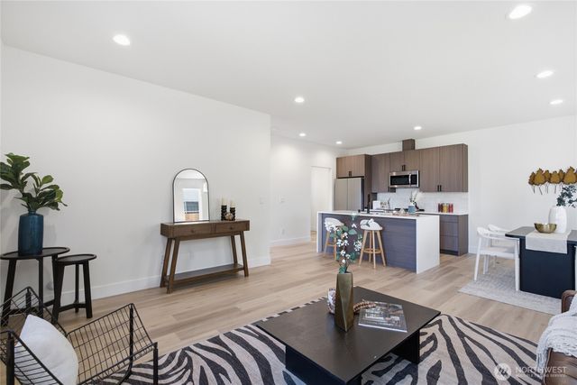 9323 Marcus Avenue S, Seattle, WA 98118