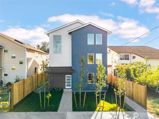 9323 Marcus Avenue S, Seattle, WA 98118