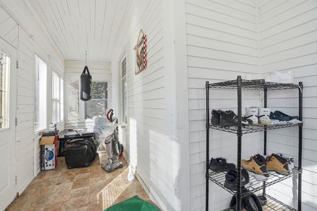 1011 E Augusta Ave, Spokane, WA 99207