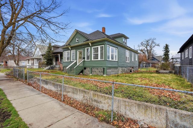 1011 E Augusta Ave, Spokane, WA 99207