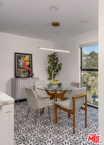 3760 Avenida Del Sol, Studio City (los Angeles), CA 91604