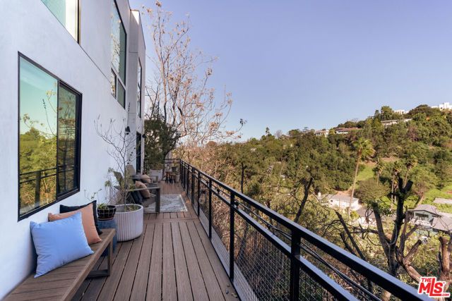 3760 Avenida Del Sol, Studio City (los Angeles), CA 91604