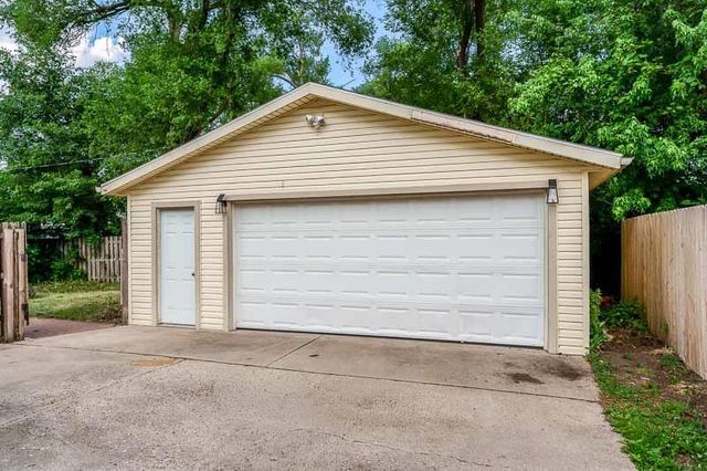 210 McKinley Avenue, Beloit, WI 53511